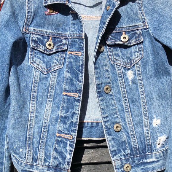 Abercrombie Kids Jean Jacket Distressed with Patches S/10 - Picture 2 of 7